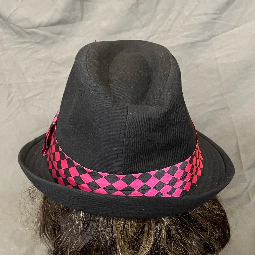 Vintage 90’s Forever 21 fedora with hot pink satin hat band unisex